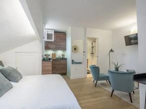 Central & Quiet Studio