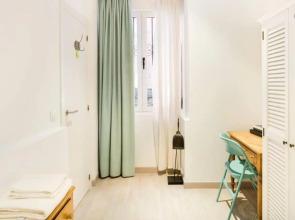 Explore a Walkable Neighborhood around a Comfy Apartment