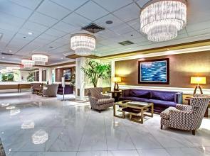 DoubleTree by Hilton Grand Hotel Biscayne Bay