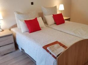 Duisburg Zentrum Mohn, 5 min zu Fuß von HBF, Düsseldorf Messe und Flughafen 35 min