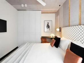 A World Aparts - 12 Viviani