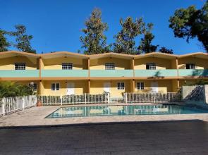 Villas Del Rey Hotel