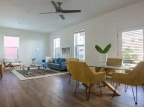 Charming Little Italy Suites by Sonder