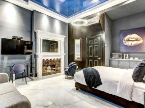 Studio in Ville-marie, Montréal, With Furnished Garden and Wifi