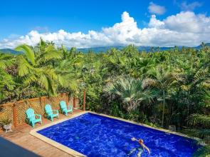 Lynn's Getaway Hotel