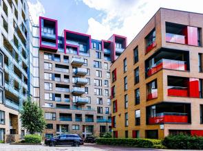 Modern Greenwich Flat With Parking