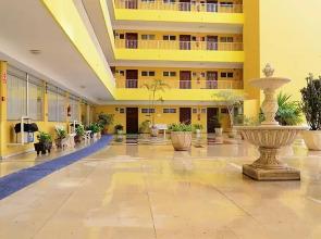 Lux modern Apartment by the beach