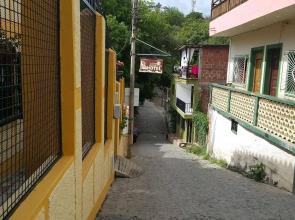 Hotel La Casa Amarela