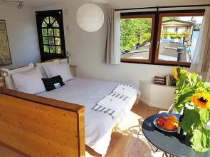 Houseboat Concordia B&B