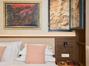 New & Luxury 5* with Breathtaking View- Kiki Lu Apartment