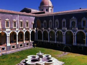 Katane Apartment in the City Center