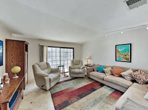 505sfe26 2 Bedroom Condo