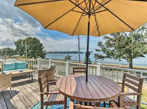 Walkable New Haven Retreat w/ Ocean Views!