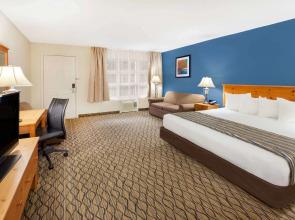 Baymont by Wyndham St. Ignace Lakefront