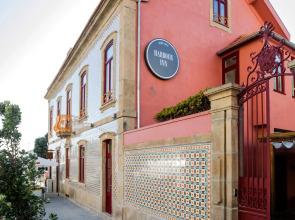 Harbour Inn Design Townhouse