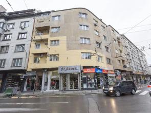 Elegant 2bdr Apartment With a Balcony