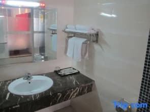 Desheng Hotel