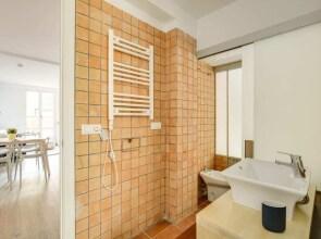 Wonderful Renovated 1 Bed With Terrace