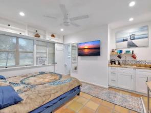 The Island - Unique Suites Blocks to the Beach