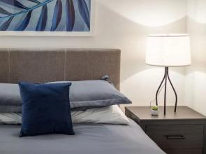 Downtown Luxury Suites by Barsala