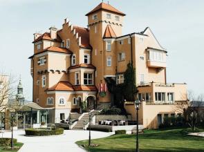 Schloss Mönchstein Hotel