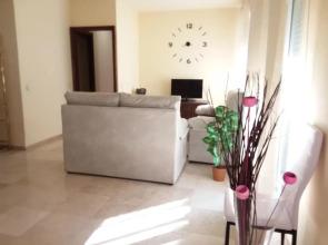 Big Apart. In City Center with two Baths