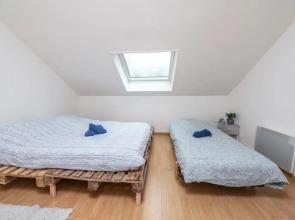 Duplex Cosy Et Contemporain Avec Parking Prive