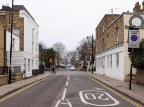 Stylish Georgian Townhouse w Sun Terrace Garden