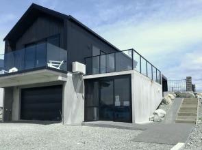 Galaxy Lake View 2 Bedrooms