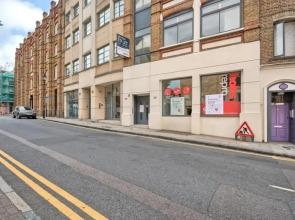Converted Warehouse 1 bed apt in Clerkenwell