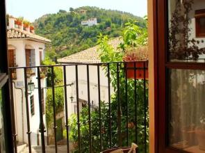 Apartment With one Bedroom in Granada, With Wonderful City View, Balcony and Wifi - 50 km From the Slopes