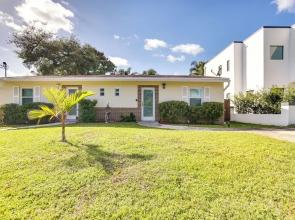 Canal Side Retreat w/ Dock, By Hollywood Boardwalk