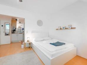 Stay Awesome - Schönfeld Apartment, Netflix und kostenloses Parken