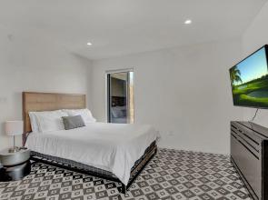 Stunning Soco Studio-skyline Views-steps to Dtown!