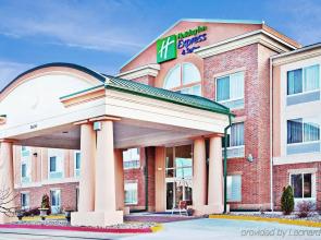 Holiday Inn Express & Suites Ames by IHG