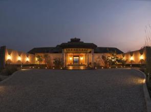 Meghauli Serai Lodge