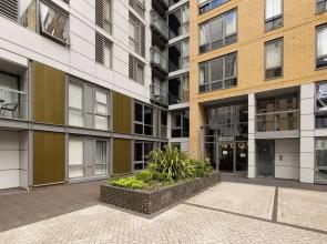 Modern 1 bed flat in Greenwich