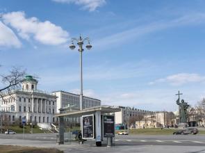 Uragan Apart (Hurricane Apart) on Kremlevskaya embankment
