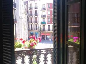 Roquefer Bilbao Central Rooms