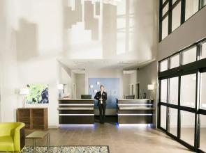 Holiday Inn Express & Suites Oklahoma City Downtown - Bricktown