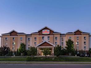 Hawthorn Suites by Wyndham Williston