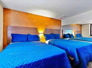 Casa Blanca Hotel Brooklyn