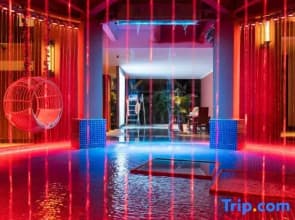 Yunfeng Tingshang · Garden Hotel (Xishuangbanna Jinghong Mannongfeng Mengle Great Buddha Temple)