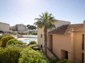 NICE 25 m BRIGHT with BALCONY and POOL