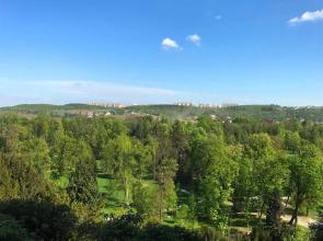 Trendy Local Apartment