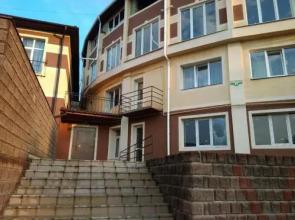 Hostel on Dragomanova 27