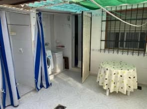 2 bed townhouse lo pagan