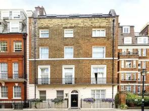 Mayfair Darley House by Viridian Apartments