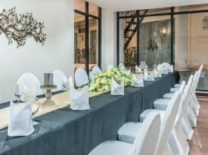 Marcian Garden Hotel