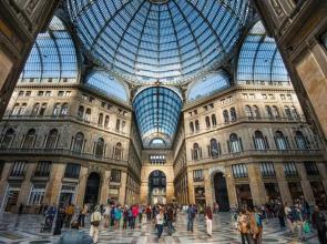 Galleria Umberto I Apartment